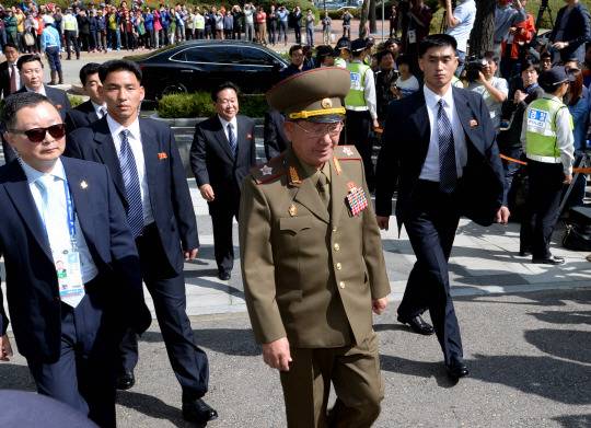 ???: 김영철이 천안함 폭침 주범인지 확인해줄 수 없다 | 인스티즈