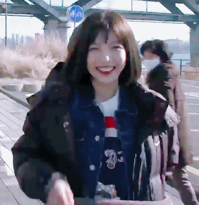 레드벨벳 조이 단발.gif | 인스티즈