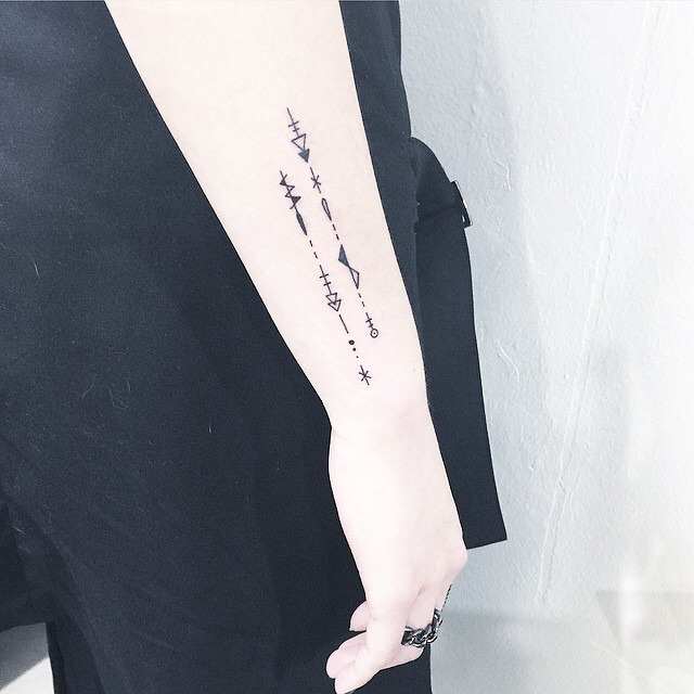 [문신] 기하학적인 무늬의 문신들 | 인스티즈