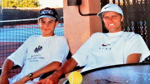 죽은 코치의 부모를 14년간 호주오픈에 초대한 페더러 | 인스티즈