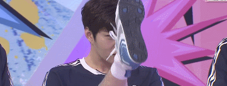 앞으로 하니랑 맨정신으로 못 볼거 같은 이창섭.gif | 인스티즈