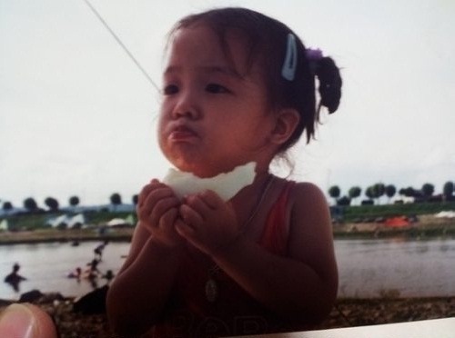 여자 연예인 어릴때 사진들 - 이중에 몇명이나 맞출수 있습니까? | 인스티즈