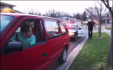 테이저건의 위력.gif | 인스티즈