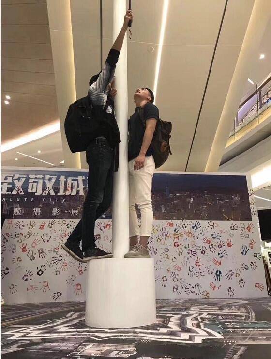 참 쉬운 타워 꼭대기에서 사진 찍기 | 인스티즈