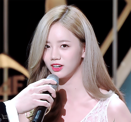 SBS연기대상 민아 혜리 직찍.jpgif | 인스티즈