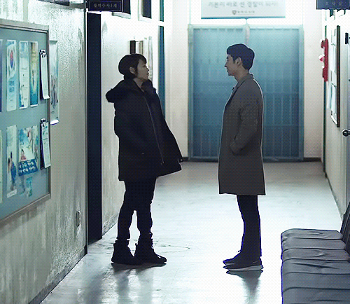 [시그널] 김혜수 마지막 촬영날 눈물참는 이제훈 | 인스티즈