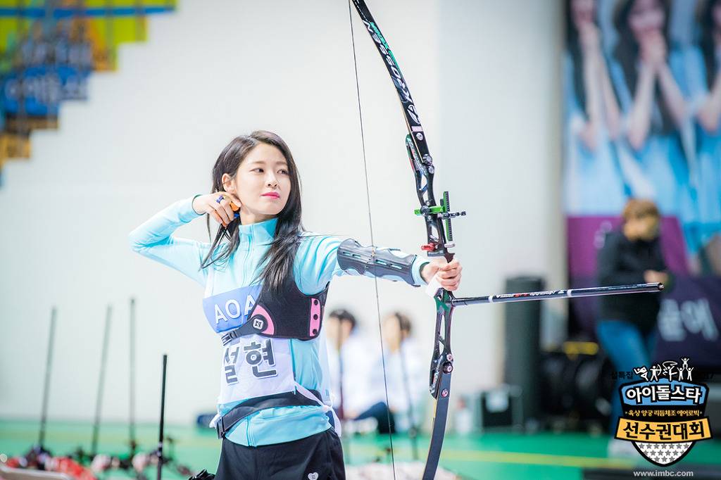여자 아이돌 양궁 사격 자세.jpg | 인스티즈