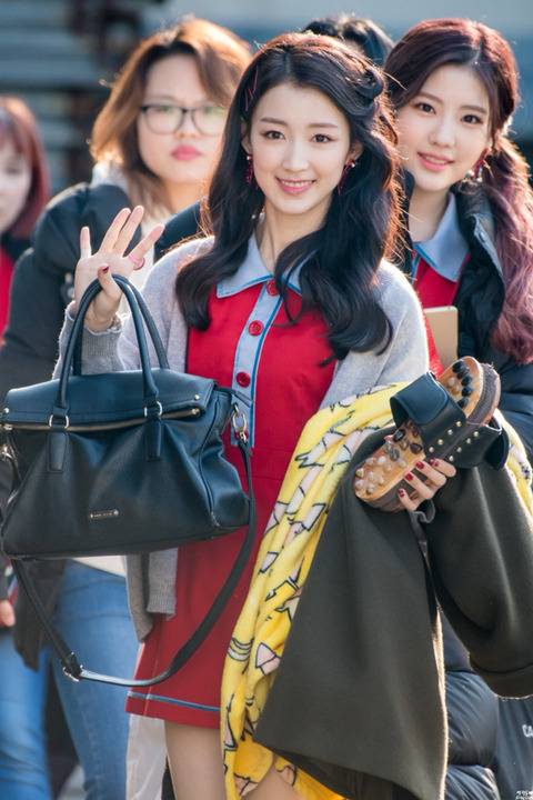 [구구단] 순두부찌개를 먹어서 하나 | 인스티즈