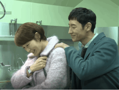 [시그널] 김혜수 마지막 촬영날 눈물참는 이제훈 | 인스티즈