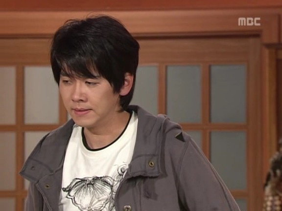 [거침없이하이킥] 장난감으로 싸우는 박해미랑 민용이 ㅋㅋㅋㅋㅋㅋ.jpg | 인스티즈