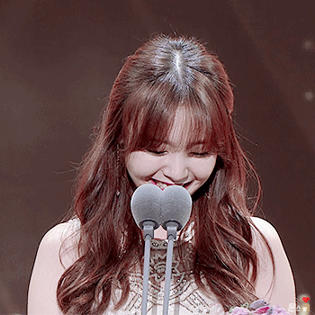 SBS연기대상 민아 혜리 직찍.jpgif | 인스티즈