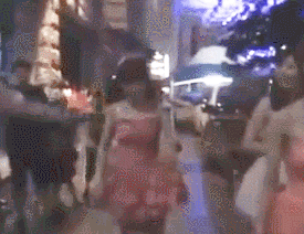 길가다 포옹 당하는 민아 | 인스티즈