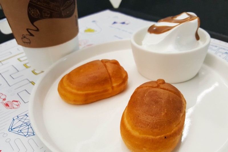 넥슨 컴퓨터박물관에서 판매하는 키보드와플과 마우스빵.jpg | 인스티즈