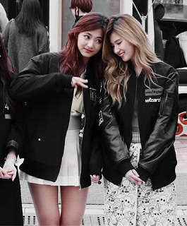 트와이스 사쯔와 미사나.gif | 인스티즈