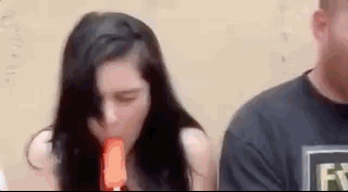 아이스크림 빨기 대회에서 찾은 정체성 | 인스티즈