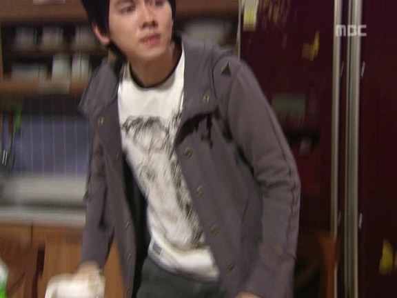 [거침없이하이킥] 장난감으로 싸우는 박해미랑 민용이 ㅋㅋㅋㅋㅋㅋ.jpg | 인스티즈