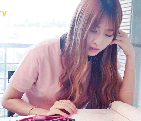 [트와이스] 족발요정 모모 | 인스티즈