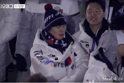 친해보이는 윤성빈&김경애 gif | 인스티즈