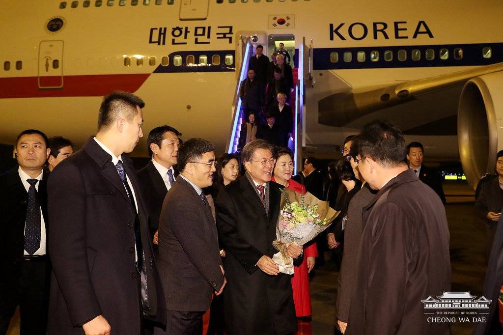 중국 두번째 방문지 충칭에 도착한 문재인 대통령 | 인스티즈