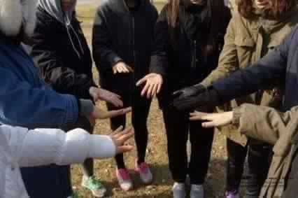 손바닥 뒤집어서 편 가르는거 뭐라고해? | 인스티즈