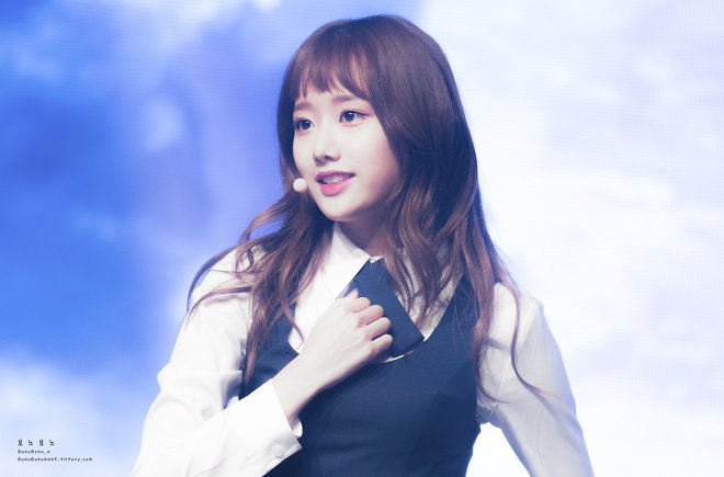 여친룩의 정석 에이프릴 나은 | 인스티즈