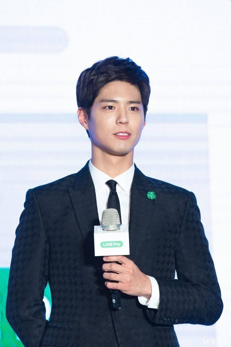 헤어담당이 진짜 여러가지 시도해본 박보검 헤어 | 인스티즈