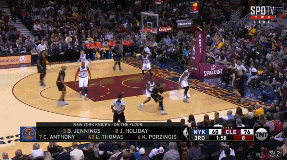 상대 선수를 춤추게 만드는 카이리 어빙.gif | 인스티즈