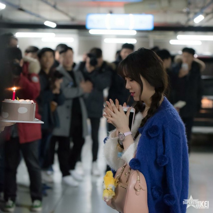 [러블리즈] 아침부터 속이 더부룩해서 케이 | 인스티즈