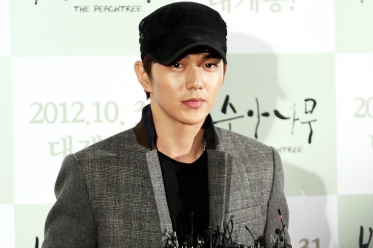 비슷한 나이로 비교해보는 유승호 vs 원빈 | 인스티즈