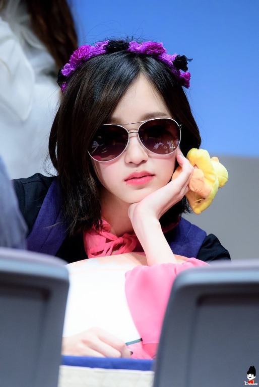 선글라스 쓰면 평범해지는 트와이스 미나 | 인스티즈