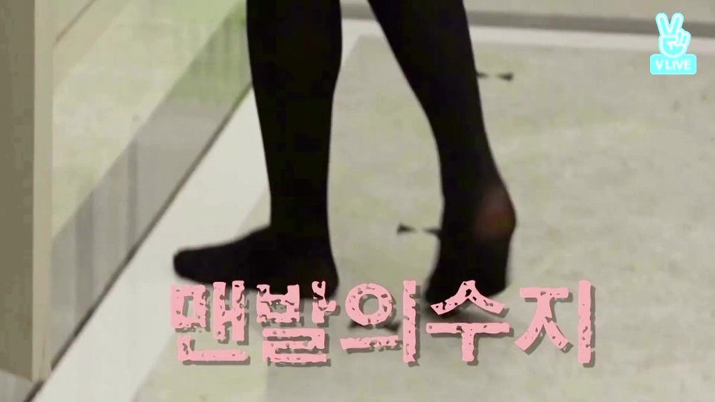 결정장애 걸린 수지.jpg | 인스티즈