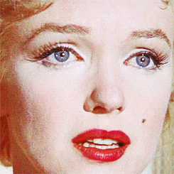 우아한 지성미 오드리 헵번 vs 나른한 섹시미 마릴린 먼로 | 인스티즈