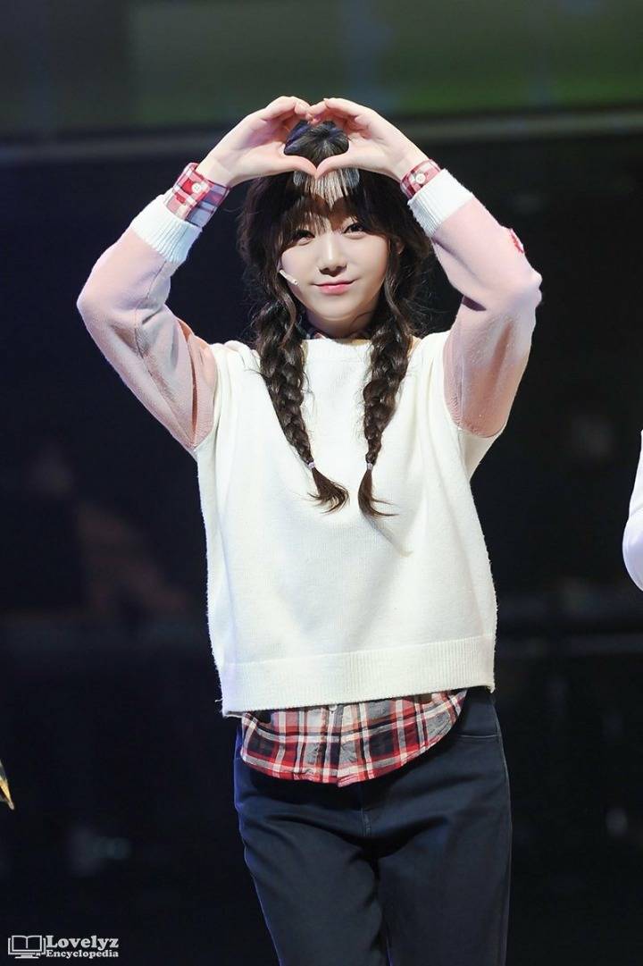 [러블리즈] 아침부터 속이 더부룩해서 케이 | 인스티즈