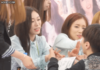 팬서비스 장인 gif | 인스티즈