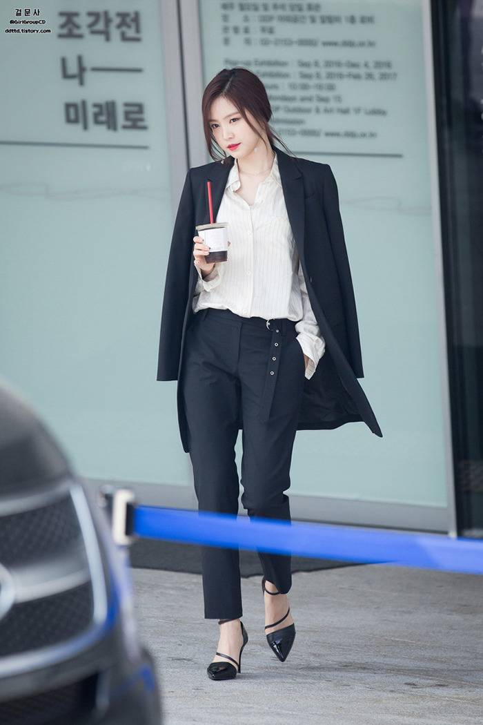 [에이핑크] 바지정장 입은 손나은.jpg | 인스티즈