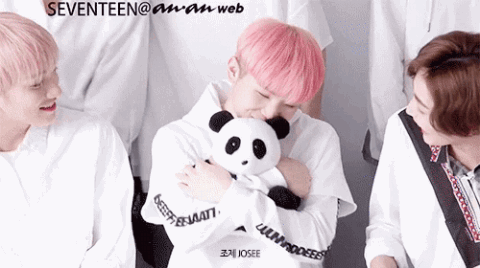 애교부리고 현타온 아이돌들 | 인스티즈