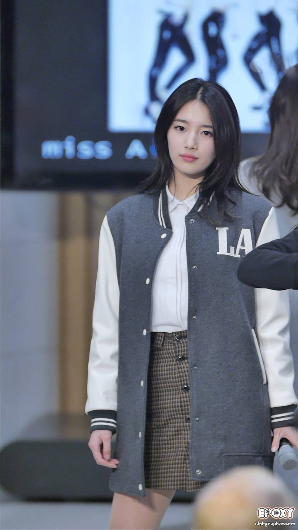 생각보다 사람들이 잘 모르는 수지 레전드 직캠 | 인스티즈