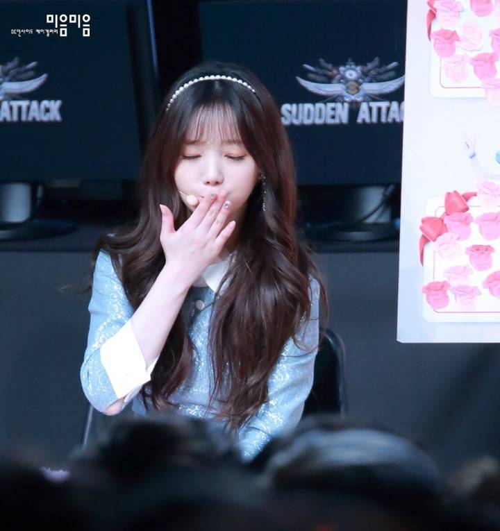 [러블리즈] 아침부터 속이 더부룩해서 케이 | 인스티즈