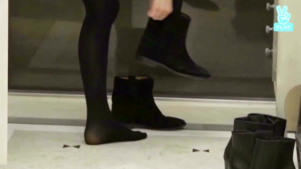 결정장애 걸린 수지.jpg | 인스티즈