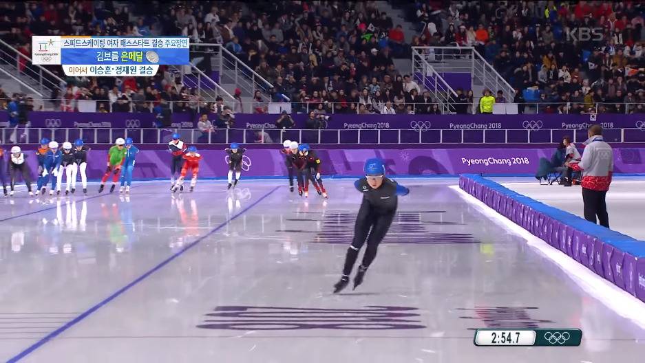 여자 매스스타트에서 혼자 앞서갔던 누나 .jpg | 인스티즈