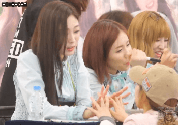 팬서비스 장인 gif | 인스티즈