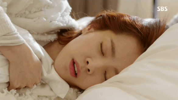 작지만 예쁜 한지민.jpgif | 인스티즈