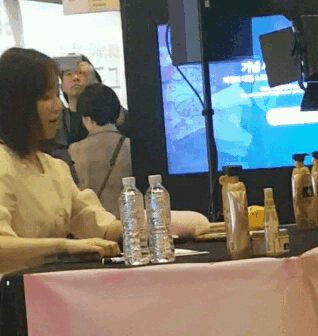 수화로 대화하는 서현진.gif | 인스티즈