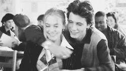 여자들이 심쿵하는 스킨쉽 | 인스티즈