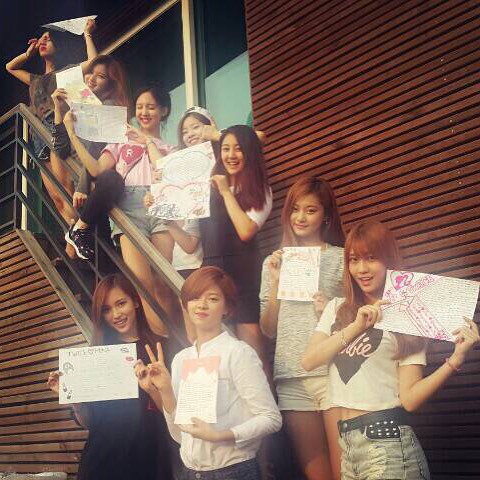 트와이스 데뷔 전 사진들 | 인스티즈