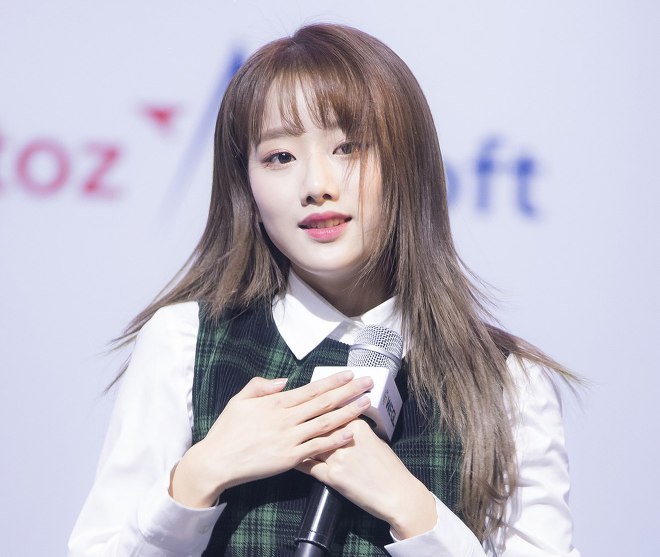 여친룩의 정석 에이프릴 나은 | 인스티즈