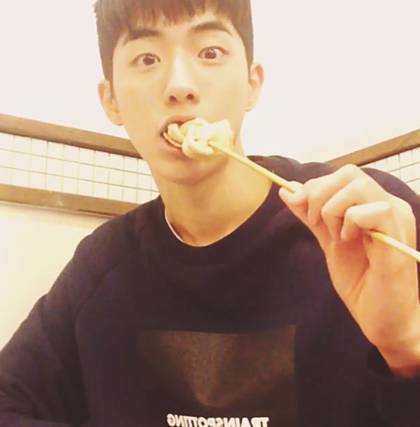 나이 어린 여자들이 전형적으로 좋아하는 남자 외모.jpg | 인스티즈