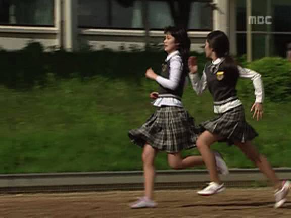 [거침없이하이킥] 짜리 강유미VS목돌이 나혜미.jpg | 인스티즈