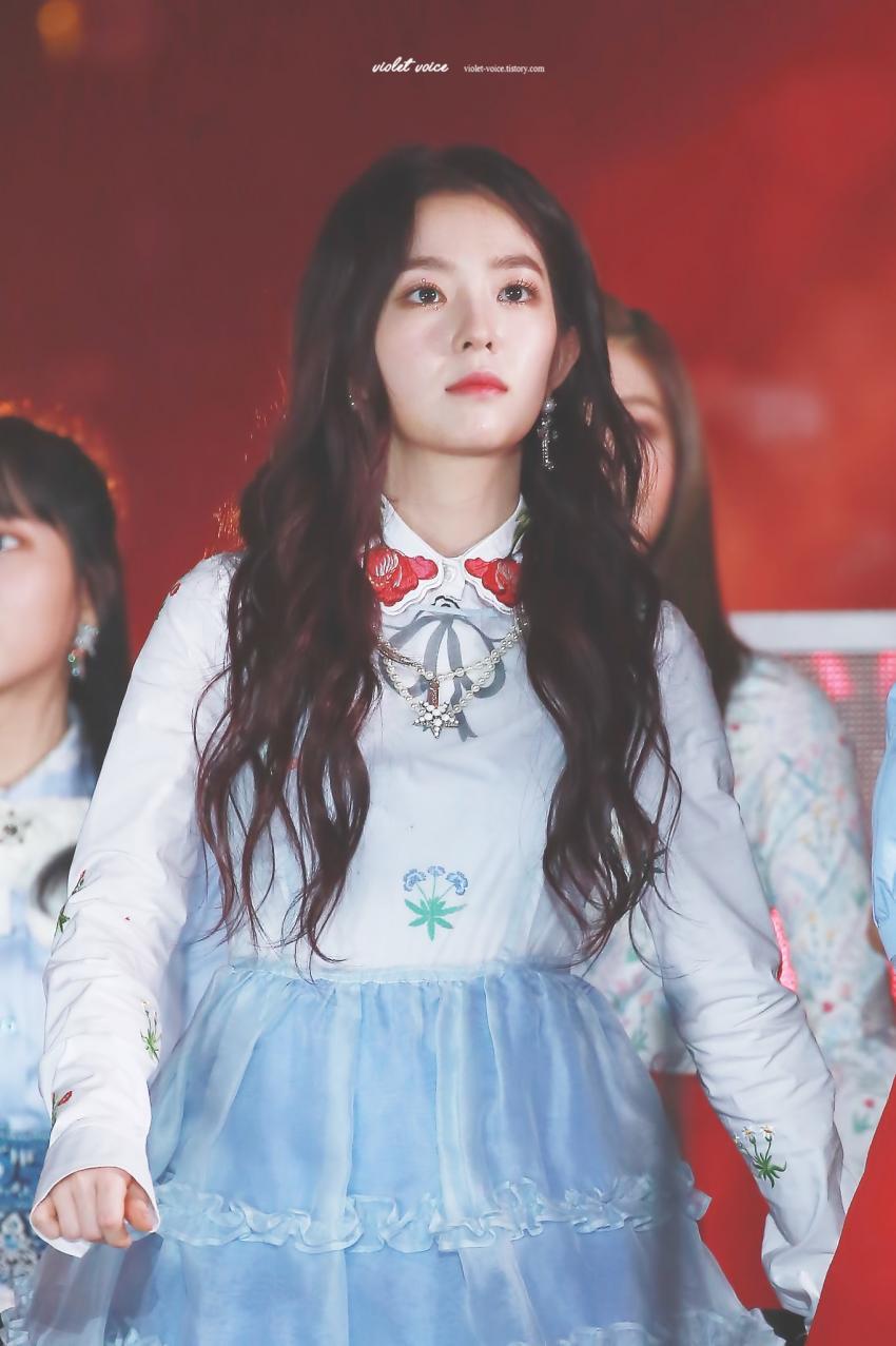 무표정도 이쁜 아이린.jpgif | 인스티즈