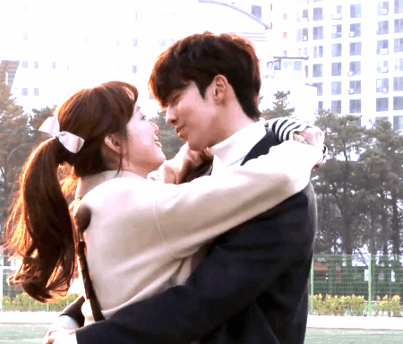 [역도요정김복주] 청량미 넘치던 체대생들의 캠퍼스 로맨스 드라마.gif | 인스티즈